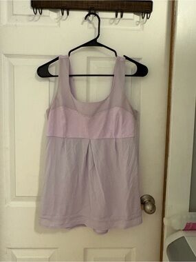 lululemon elevate athletica Light Lavender Scoop Neck Tank